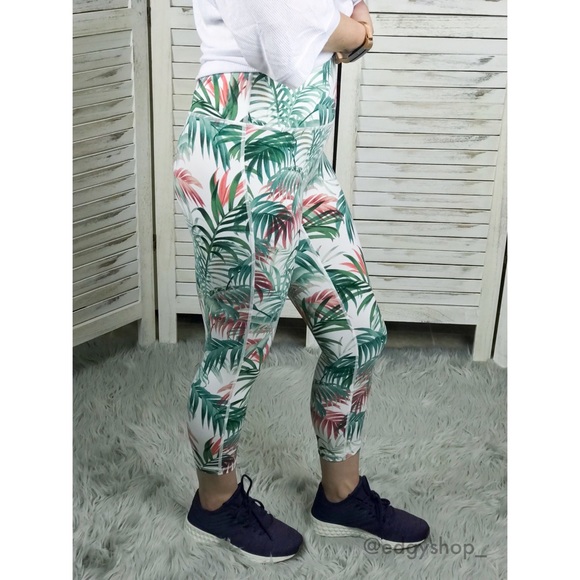 Tropical Paradise Legging - Picture 3 of 8
